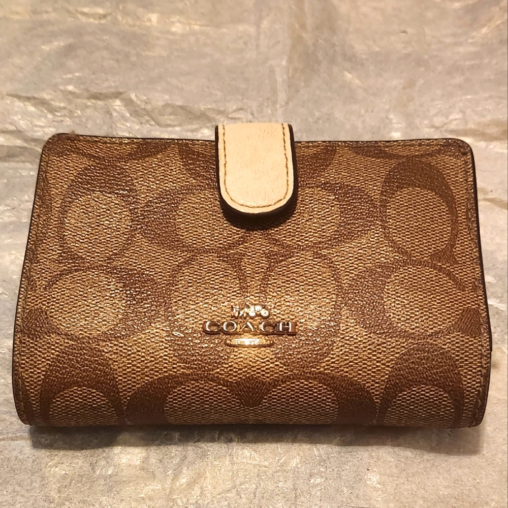 Coach Medium Corner Zip Wallet in Signature Canvas 5" X 3.5"